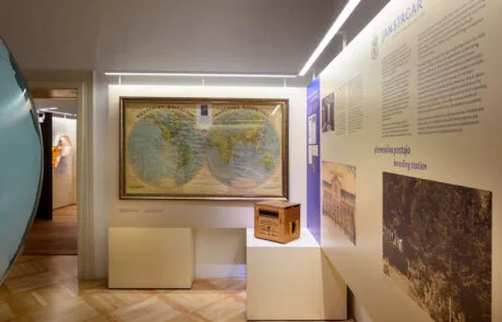 Razstava Živeti skupaj. O čebeli in človeku